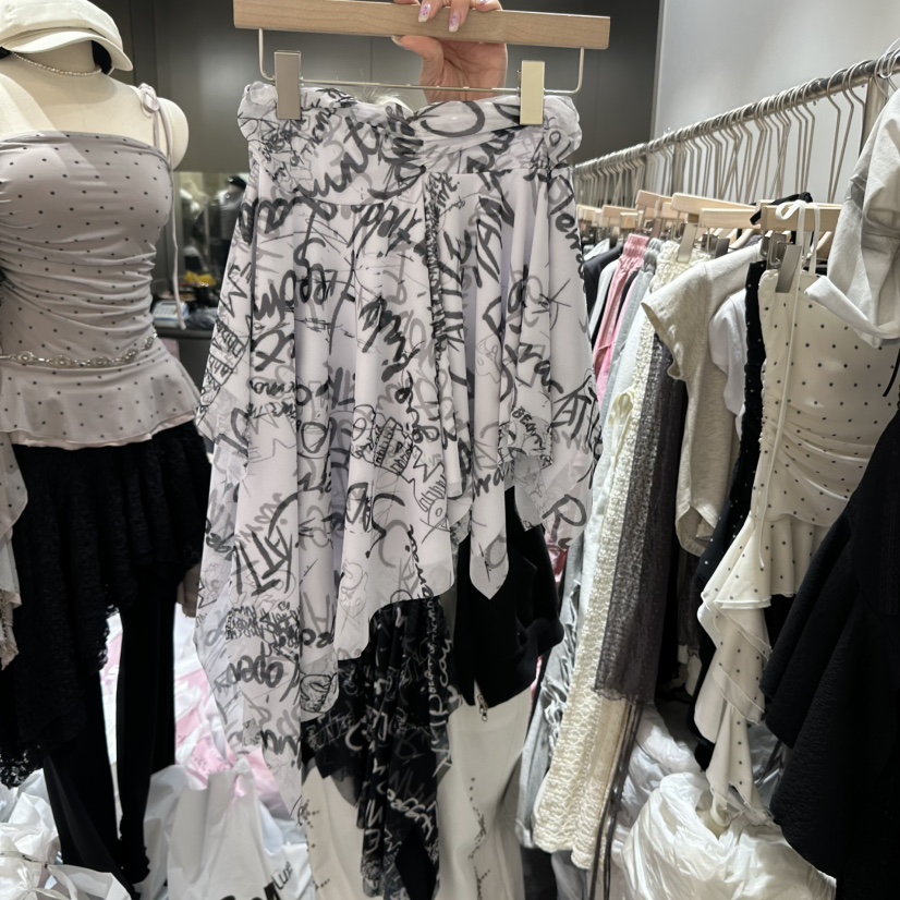 OUR MINUTE直郵韓國代購㊣女裝新品推薦時尚25春夏人氣短裙OUR MINUTE短裙