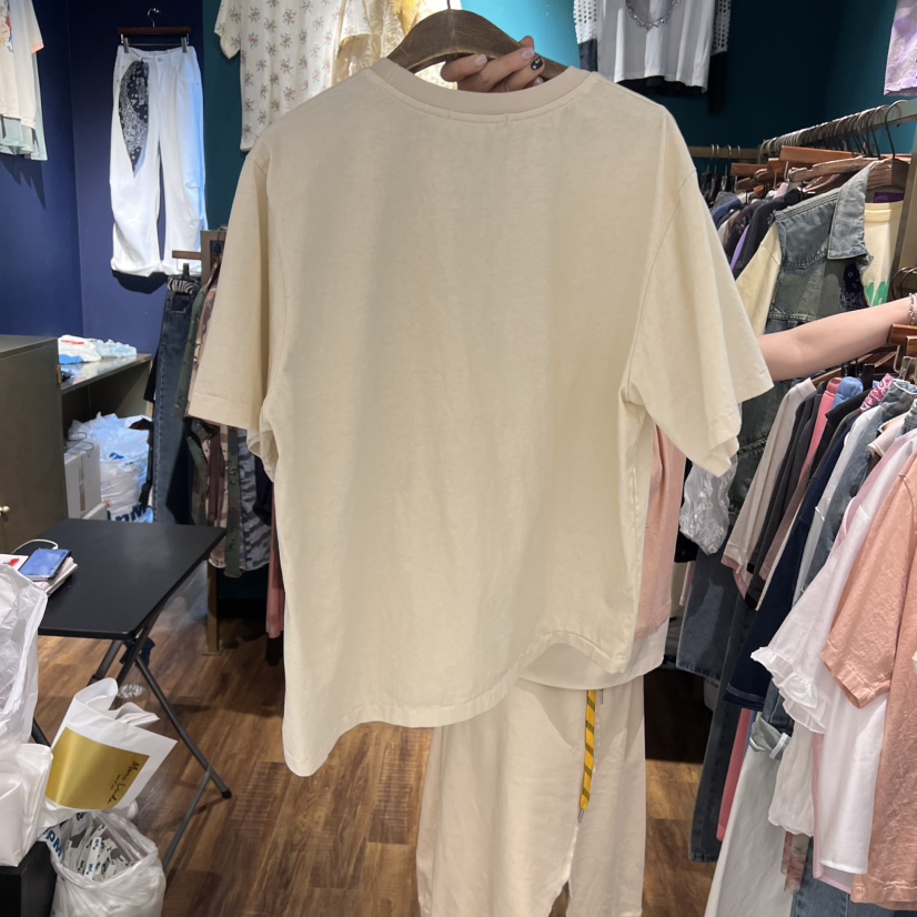 MERCI LINDA韓國直郵㊣東大門實拍女裝新品25春夏時尚熱賣T恤MERCI LINDAT恤