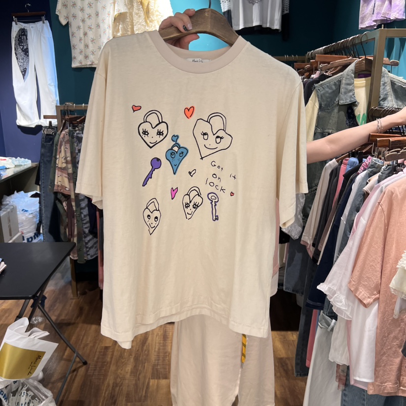 MERCI LINDA韓國直郵㊣東大門實拍女裝新品25春夏時尚熱賣T恤MERCI LINDAT恤圖色1