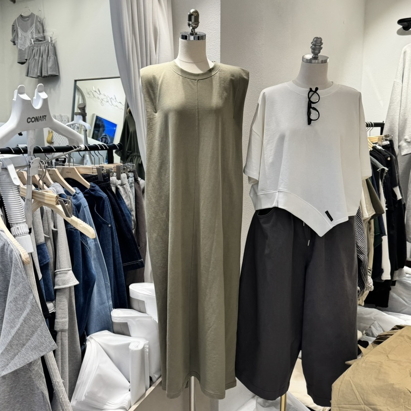 IN KIRA韓國直郵㊣東大門實拍女裝新品熱賣休閑人氣連衣裙IN KIRA連衣裙