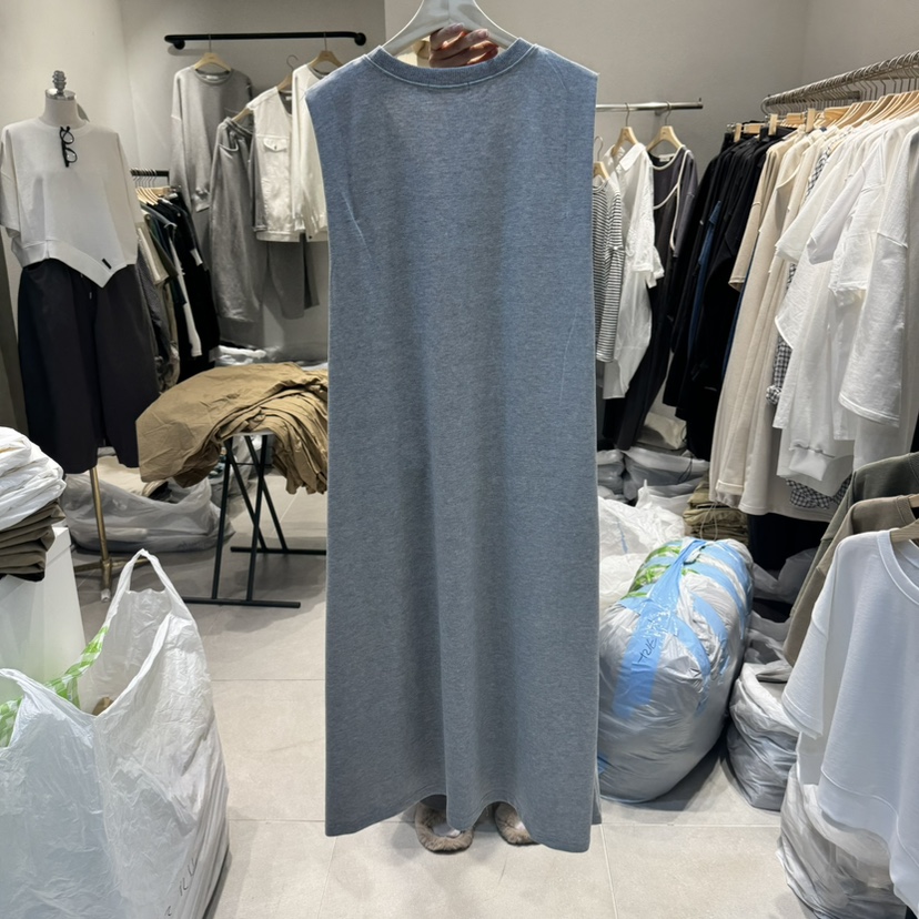 IN KIRA韓國直郵㊣東大門實拍女裝新品熱賣休閑人氣連衣裙IN KIRA連衣裙