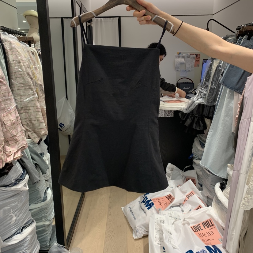 LOVE PULL韓國直郵㊣東大門實拍女裝新款熱賣吊帶背心亞麻LOVE PULL吊帶/背心圖色2