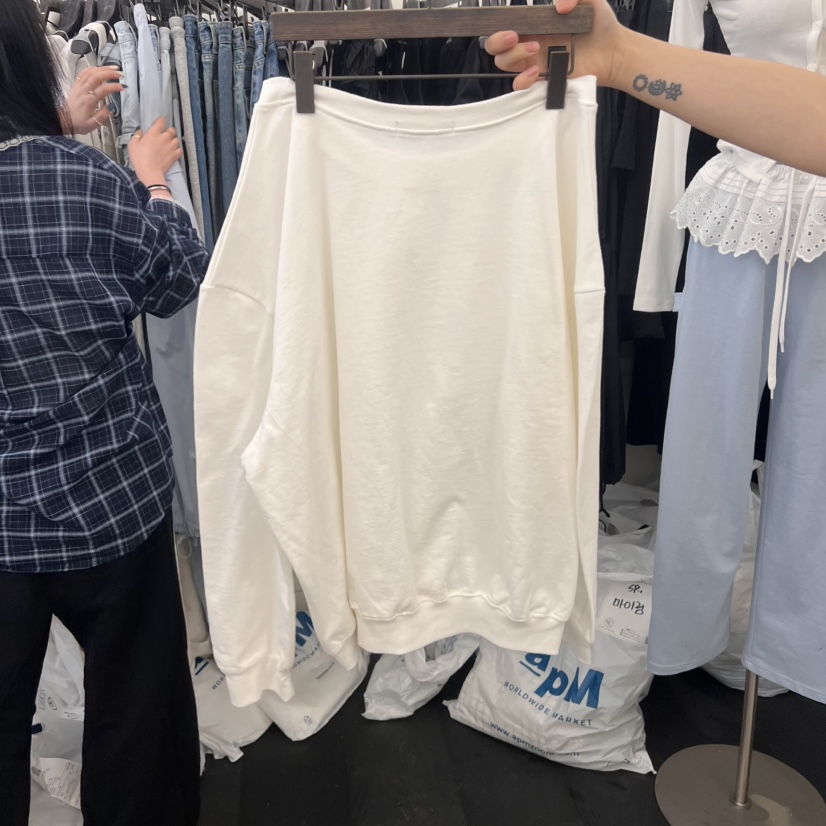 VIRKIN韓國直郵㊣東大門實拍女裝新品休閑25春夏時尚熱賣衛衣VIRKIN衛衣圖色2