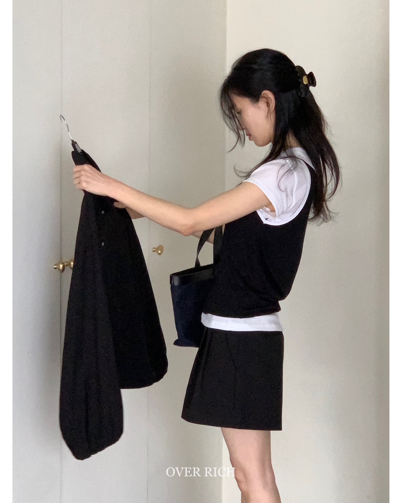 OVER RICH韓國直郵㊣女裝新款推薦時尚25春夏熱賣吊帶背心OVER RICH吊帶/背心