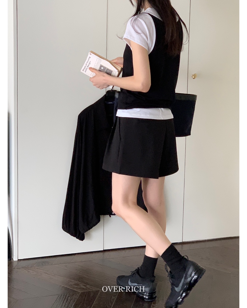OVER RICH韓國直郵㊣女裝新款推薦時尚25春夏熱賣吊帶背心OVER RICH吊帶/背心