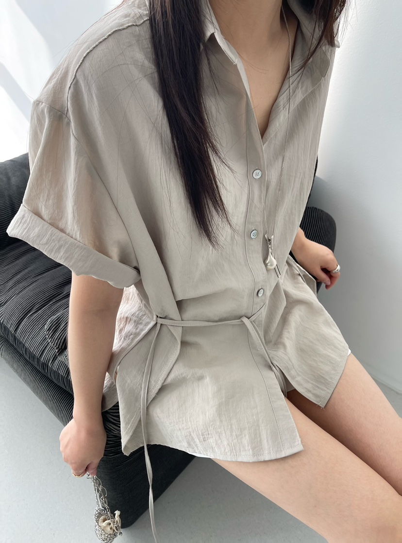 NEAR LEAP-P韓國直郵㊣女裝新款時尚休閑25春夏襯衫蕾絲衫NEAR LEAP襯衫/蕾絲衫