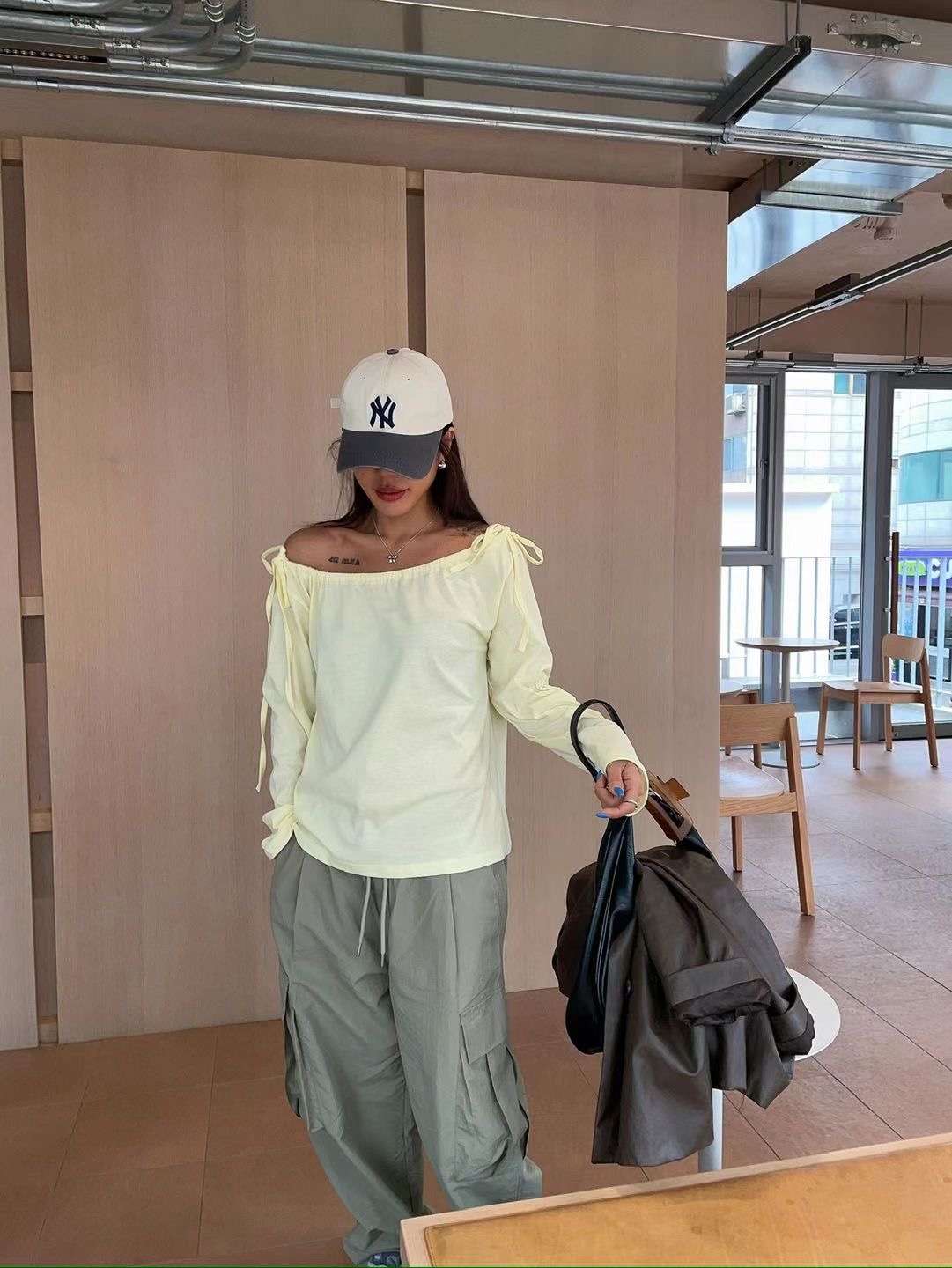 QUEENS MADE韓國㊣直郵東大門代購女裝新款25春夏推薦長袖T恤QUEENS MADE長袖T恤