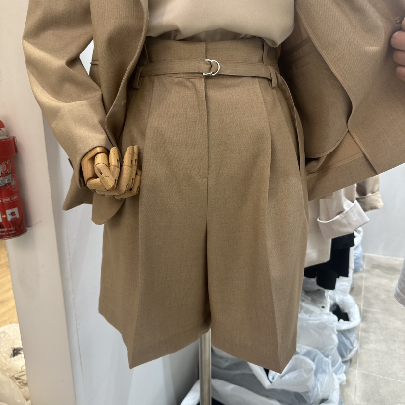 ENVY韓國直郵㊣女裝新品人氣熱賣時尚休閑25春夏短褲含腰帶ENVY短褲