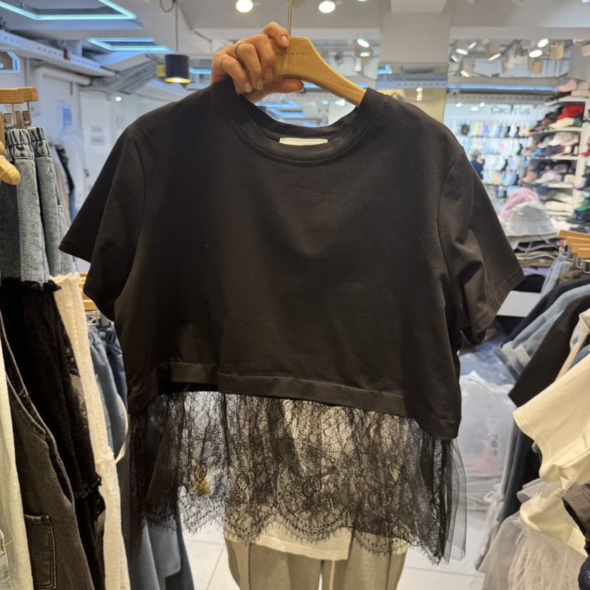 2MORROW韓國㊣直郵東大門代購女裝新品時尚人氣熱賣T恤蕾絲2MORROWT恤圖色2