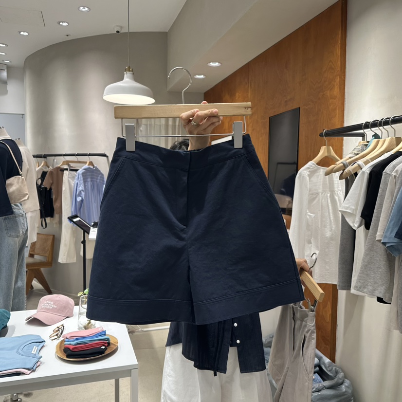 BOUTIQUE SEOUL-P韓國直郵㊣東大門實拍女裝新款人氣短褲But ton/BOUTIQUE SEOUL短褲圖色3