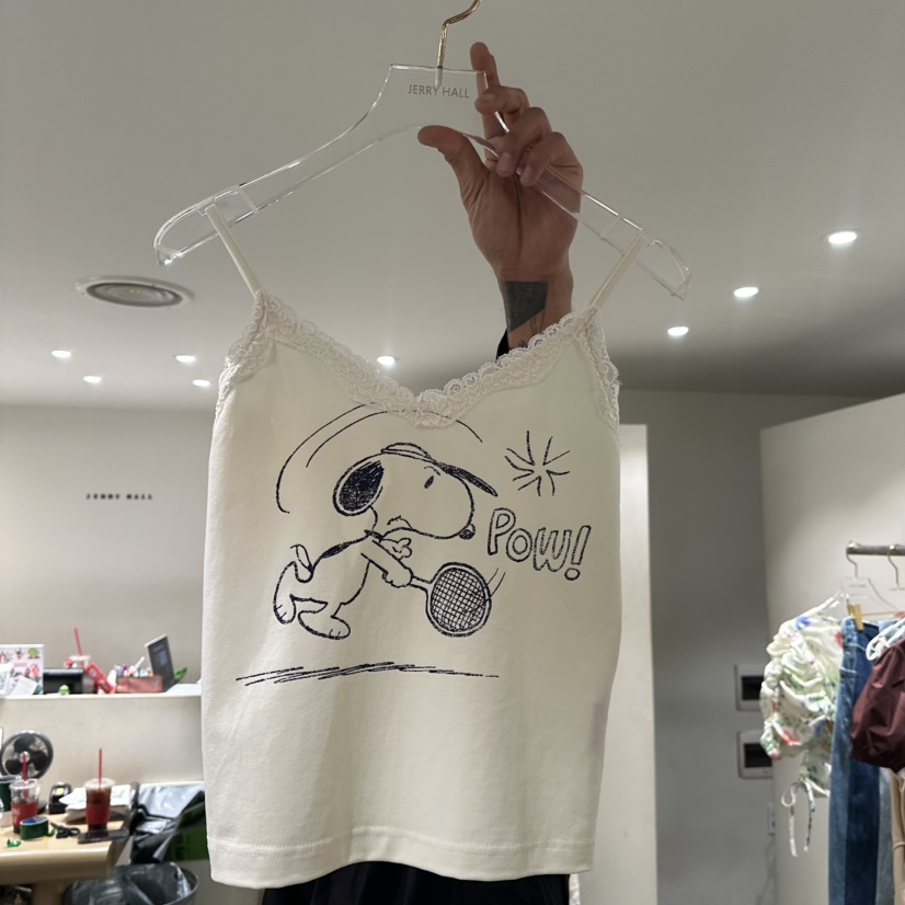 JERRY HALL-P韓國㊣直郵東大門代購女裝新品熱賣吊帶背心史努比蕾絲JERRY HALL吊帶/背心圖色2