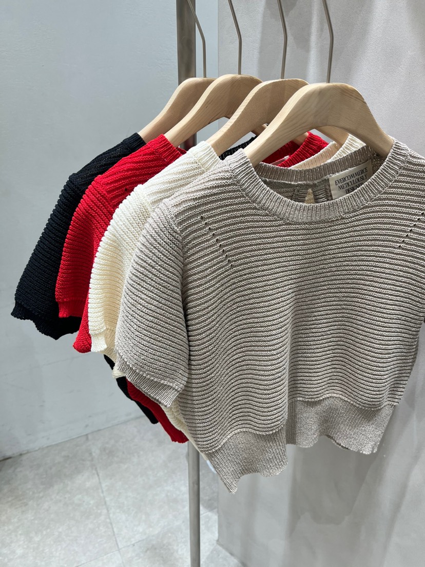 EVERCOMMERCE METICULOUSLY DESIGNED東大門實拍女士新品熱賣針織衫EVERCOMMERCE METICULOUSLY DESIGNED針織衫