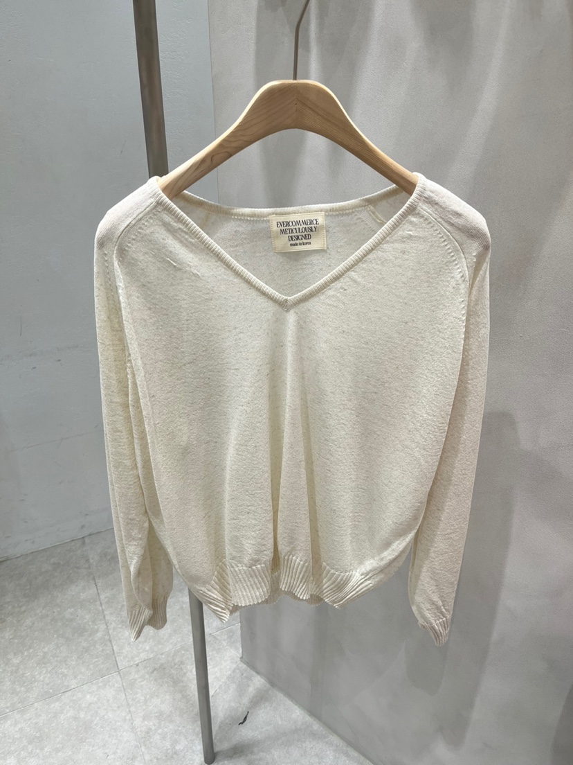 EVERCOMMERCE METICULOUSLY DESIGNED直郵韓國代購㊣女裝新品熱賣針織衫EVERCOMMERCE METICULOUSLY DESIGNED針織衫