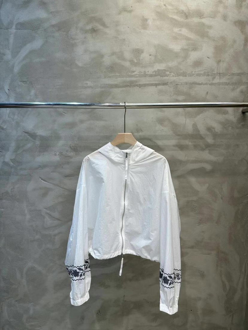 SIMPLE PARK/WMSTORY韓國直郵㊣東大門實拍女裝新款熱賣夾克刺繡連帽SIMPLE PARK/WMSTORY夾克圖色1