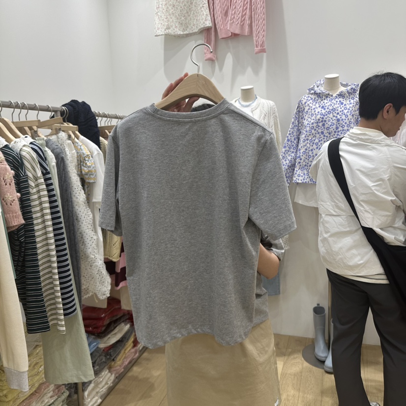 FURE直郵韓國代購㊣女裝新品推薦25春夏休閑熱賣時尚人氣T恤FURET恤