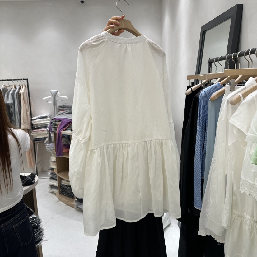 AURA韓國直郵㊣女裝新款25春夏時尚推薦休閑襯衫蕾絲衫蕾絲Au ra襯衫/蕾絲衫