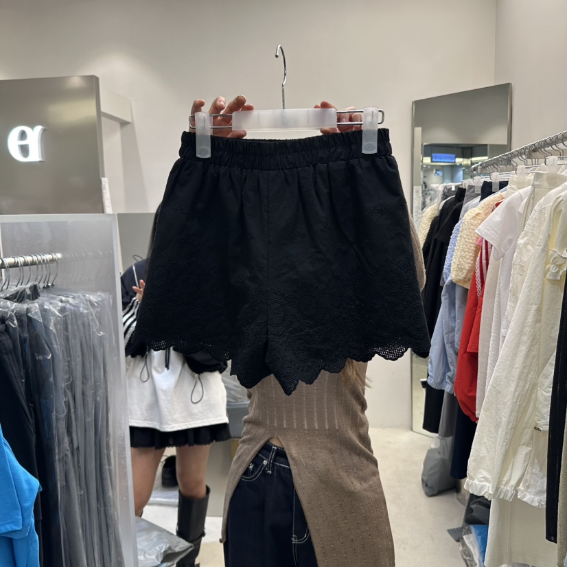 EYEL韓國㊣直郵東大門代購女裝新品時尚熱賣25春夏短褲蕾絲EYEL短褲