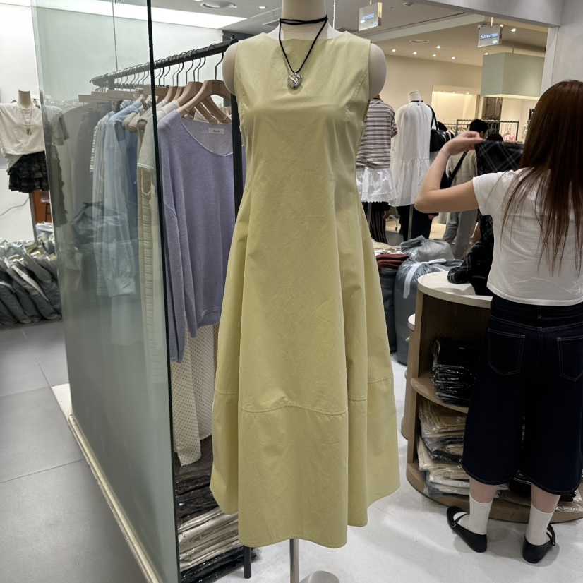 AURA韓國直郵㊣東大門實拍女裝新品推薦休閑人氣25春夏連衣裙Au ra連衣裙圖色2