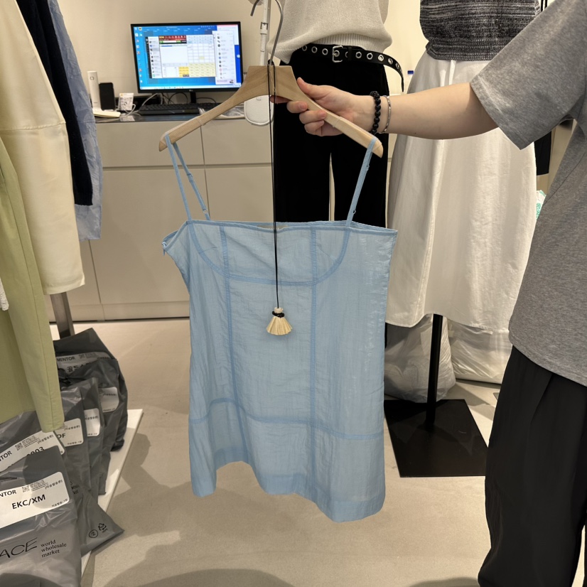 MENTOR韓國㊣直郵東大門代購女裝新品熱賣25春夏時尚吊帶背心MENTOR吊帶/背心圖色1