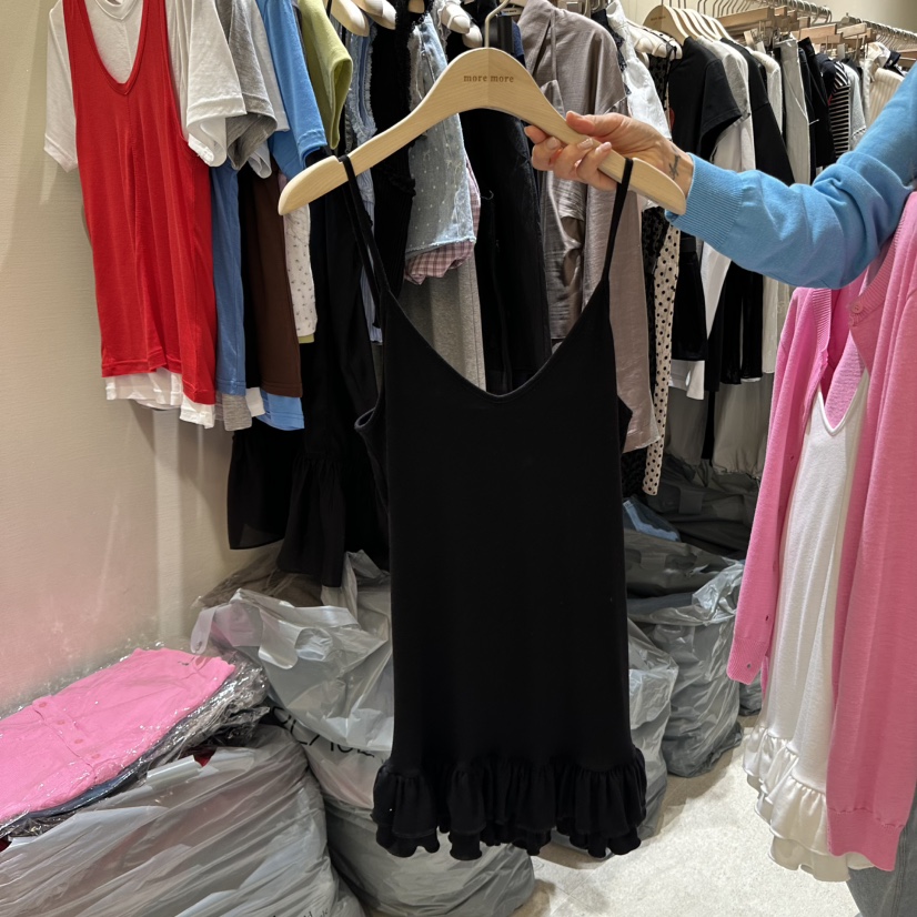MOREMORE直郵韓國代購㊣女裝新品推薦人氣25春夏熱賣吊帶背心more more吊帶/背心