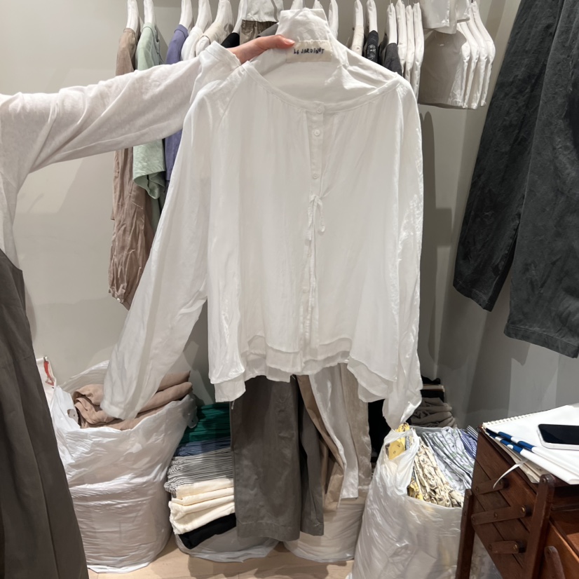 LE JARDINET韓國直郵㊣東大門實拍女裝新款熱賣襯衫蕾絲衫LE JARDINET襯衫/蕾絲衫圖色1