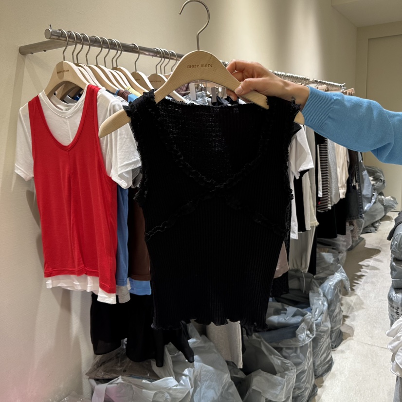 MOREMORE直郵韓國代購㊣女裝新品推薦休閑25春夏熱賣吊帶背心more more吊帶/背心圖色2