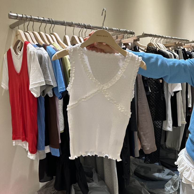 MOREMORE直郵韓國代購㊣女裝新品推薦休閑25春夏熱賣吊帶背心more more吊帶/背心圖色3