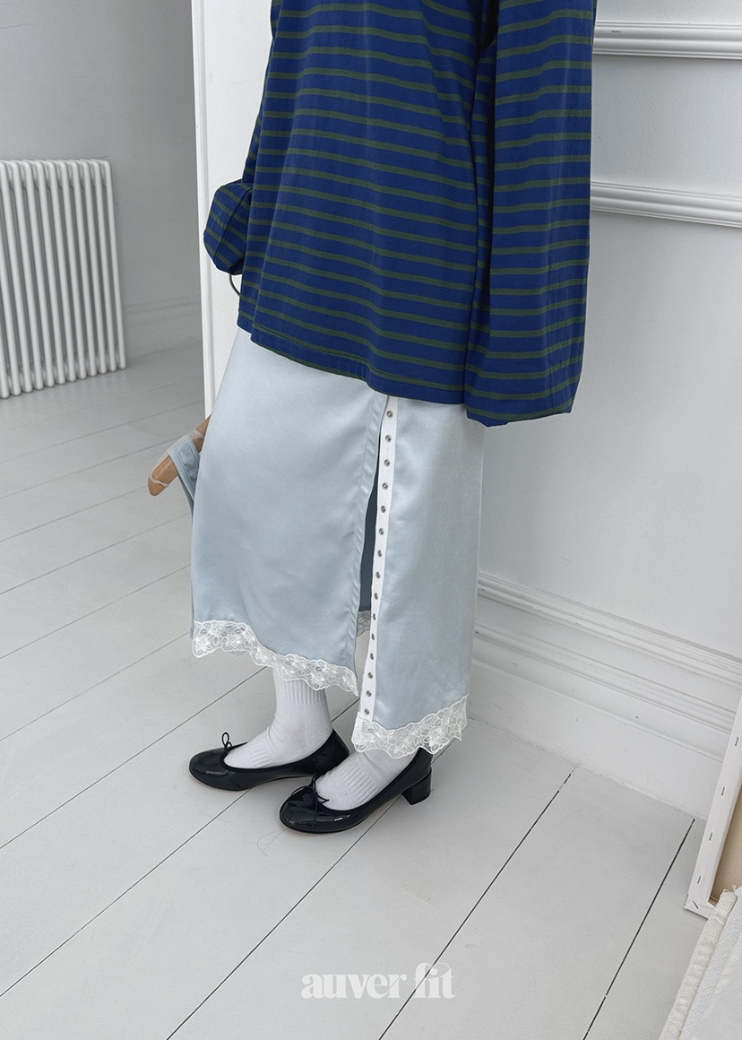 AUVERFIT韓國直郵㊣東大門實拍女裝新品推薦人氣長裙蕾絲緞面AUVERFIT長裙