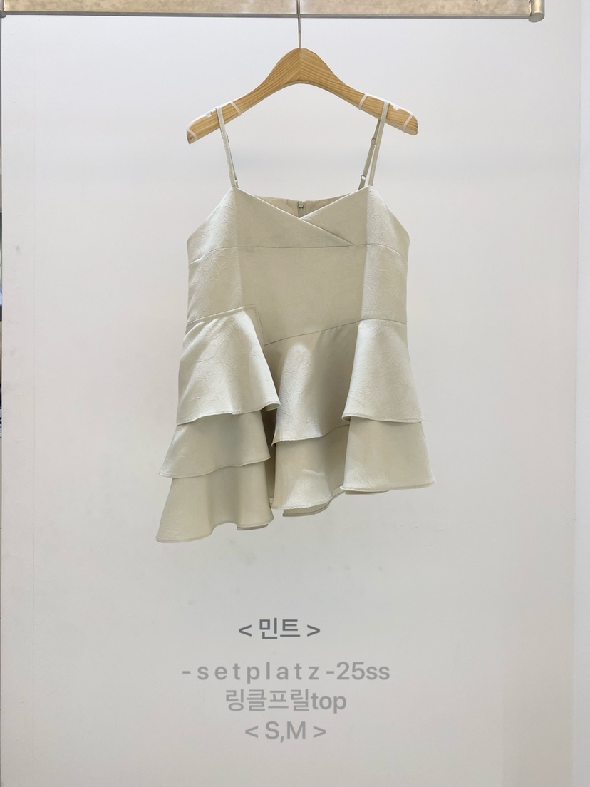 SETPLATZ韓國㊣直郵東大門代購女裝新品熱賣吊帶背心荷葉邊條紋PLATZCLASSIC吊帶/背心圖色3實際價格41000