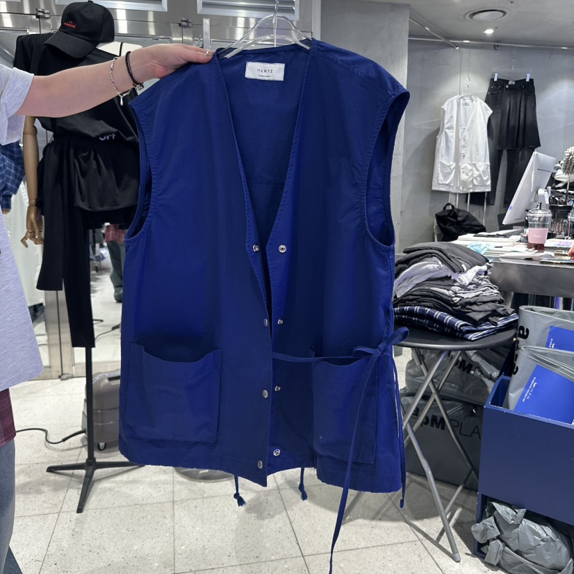 HERTZ-P韓國㊣直郵東大門代購女裝新品推薦熱賣休閑馬甲V領HERTZ-P馬甲圖色2