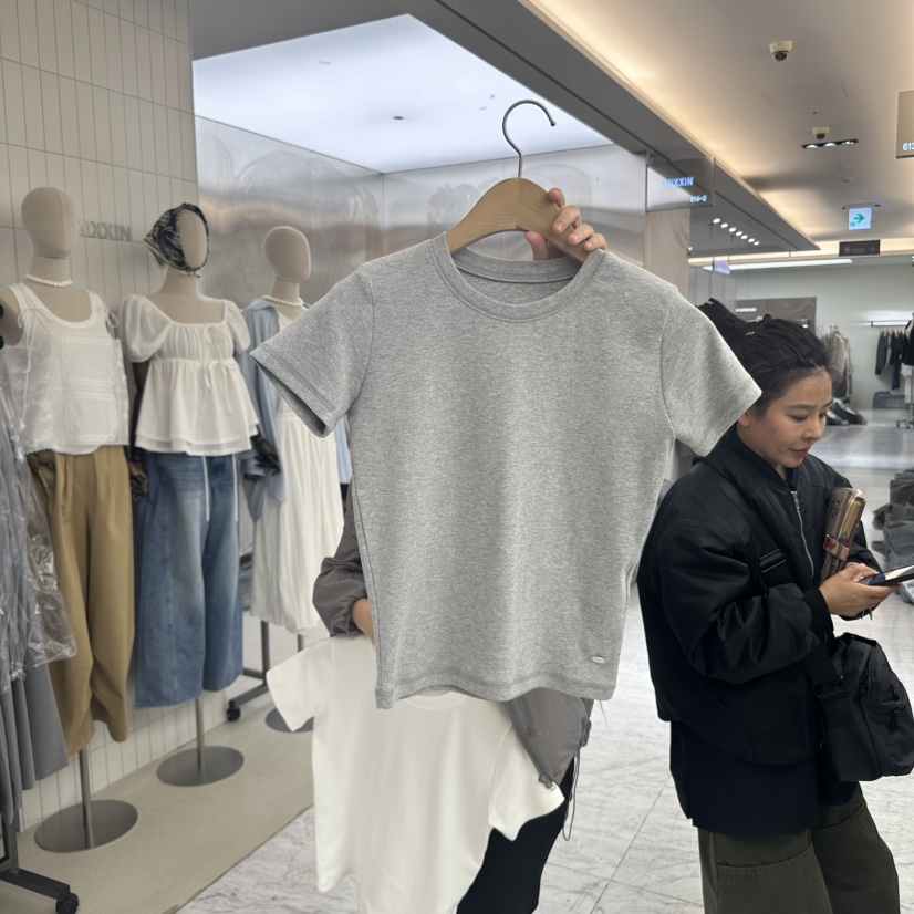 CHAV韓國㊣直郵東大門代購女裝新款推薦熱賣25春夏時尚休閑T恤CHAVT恤圖色2