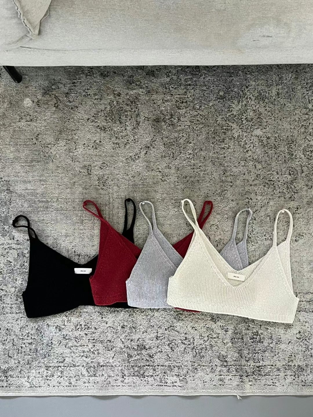 ONE AND直郵韓國代購㊣女裝新款推薦25春夏人氣休閑吊帶背心ONE AND吊帶/背心