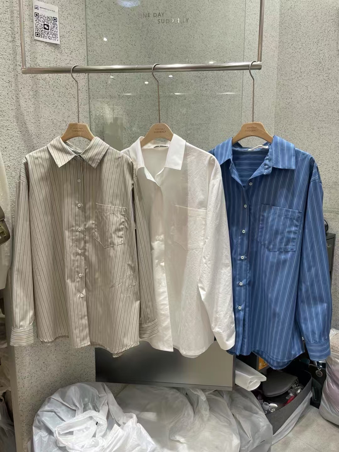 ONE DAY SUDDENLY韓國㊣直郵東大門代購女裝新品25春夏襯衫蕾絲衫圓領紐扣ONE DAY SUDDENLY襯衫/蕾絲衫圖色2左二色