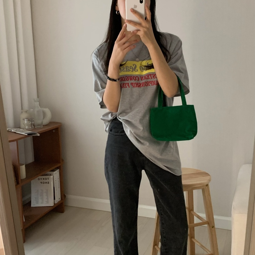 HELLO JINI韓國直郵㊣東大門實拍女裝新品人氣熱賣推薦T恤HELLO JINIT恤
