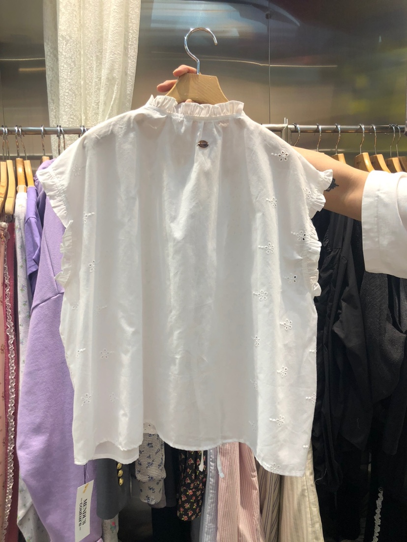 MENDL S韓國直郵㊣東大門實拍女裝新品熱賣時尚襯衫蕾絲衫MENDL S襯衫/蕾絲衫