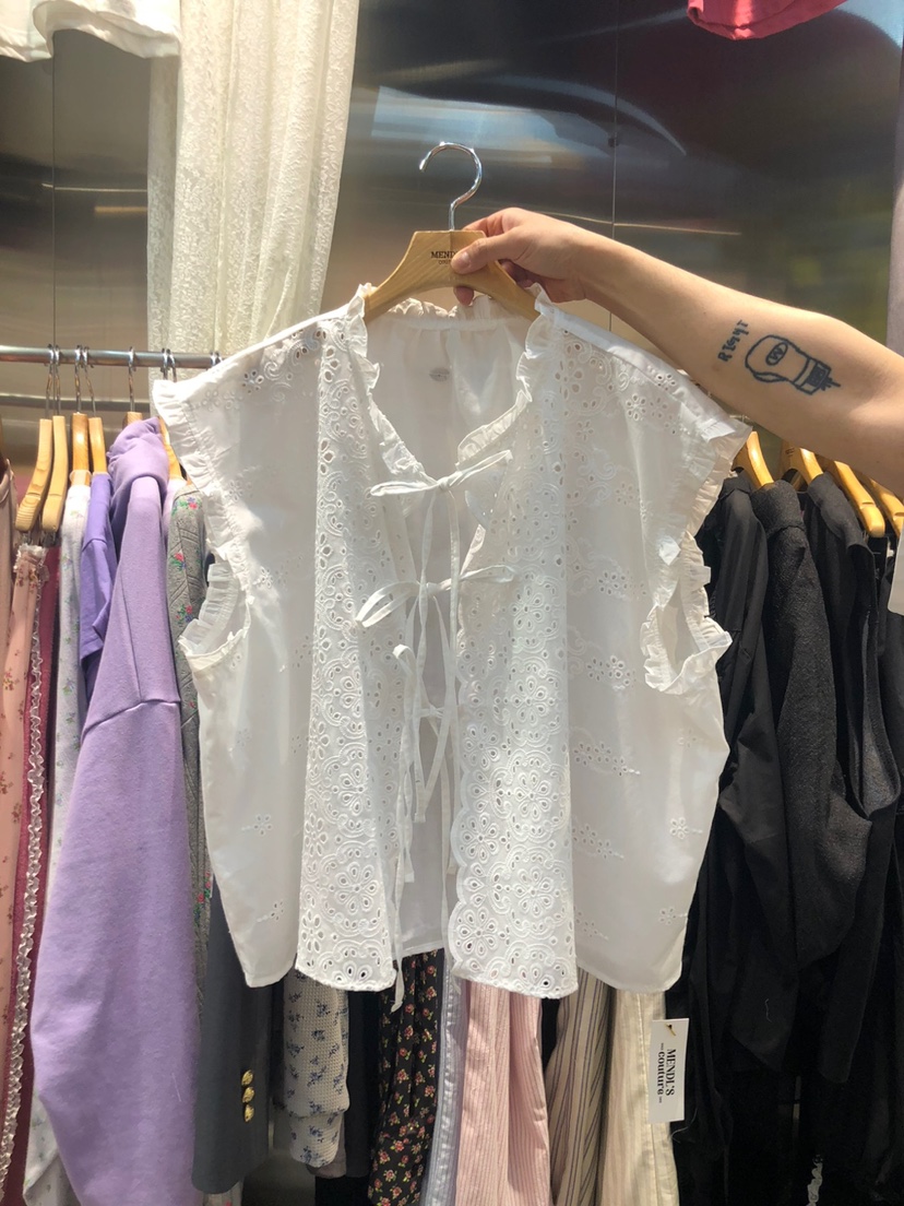 MENDL S韓國直郵㊣東大門實拍女裝新品熱賣時尚襯衫蕾絲衫MENDL S襯衫/蕾絲衫圖色1