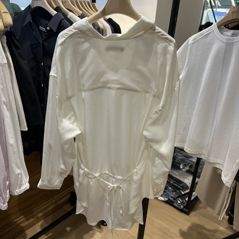 FEBRUARY 11韓國直郵㊣東大門實拍女裝新品人氣襯衫蕾絲衫FEBRUARY11襯衫/蕾絲衫
