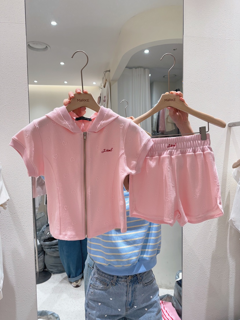 MARKE-P韓國直郵㊣女裝新品熱賣人氣休閑時尚衛衣兔子兜帽MARKE-P衛衣