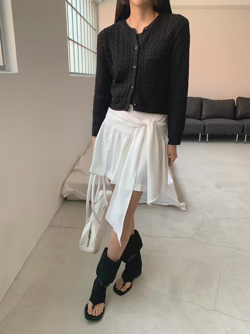 OWL直郵韓國代購㊣女裝新品時尚25春夏熱賣推薦休閑人氣短裙OWL短裙