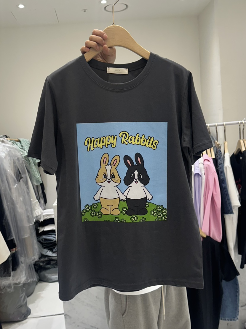 LUCIA韓國直郵㊣女裝新款25春夏時尚熱賣休閑人氣推薦T恤兔子LUCIAT恤圖色2
