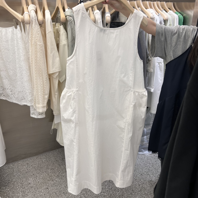 VELVET UNDERGROUND韓國直郵㊣東大門實拍女裝新品推薦連衣裙VELVET UNDERGROUND連衣裙
