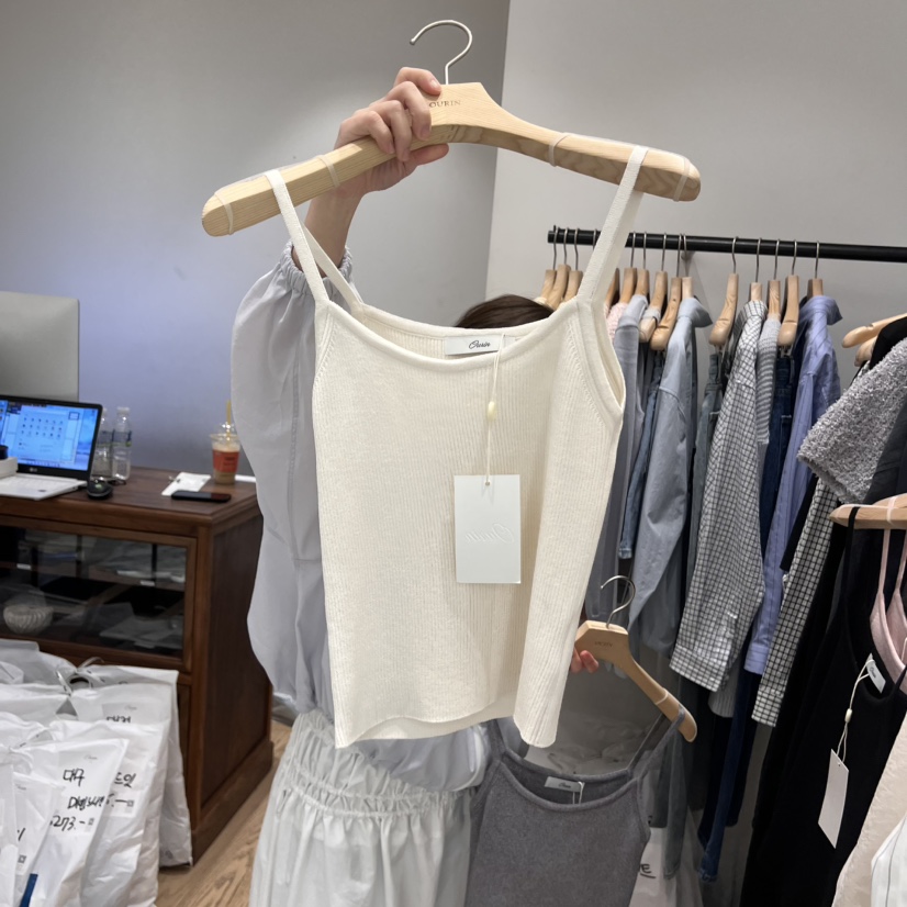 OURIN韓國㊣直郵東大門代購女裝新款人氣熱賣時尚25春夏吊帶背心OURIN吊帶/背心圖色3