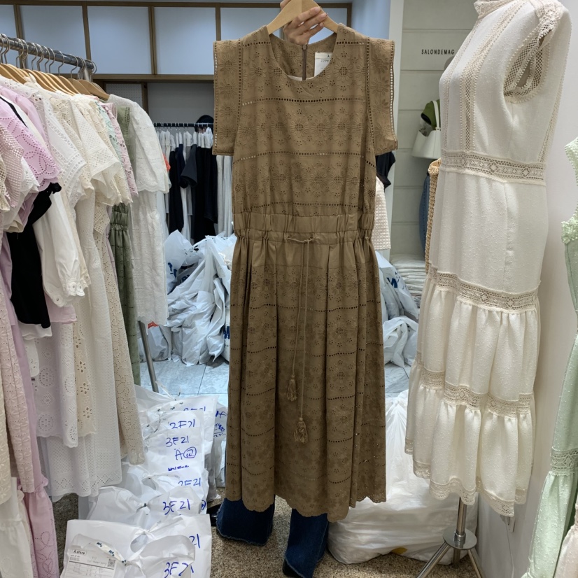 A韓國直郵㊣東大門實拍女裝新款熱賣推薦25春夏休閑時尚連衣裙A STORE連衣裙圖色3