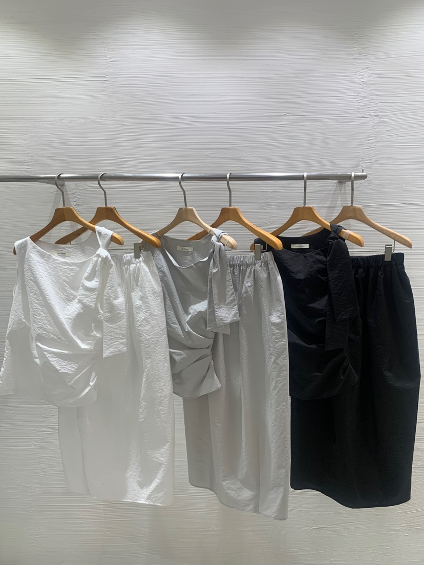 LUCY SALON韓國直郵㊣女裝新款推薦熱賣25春夏人氣時尚長裙LUCY SALON長裙