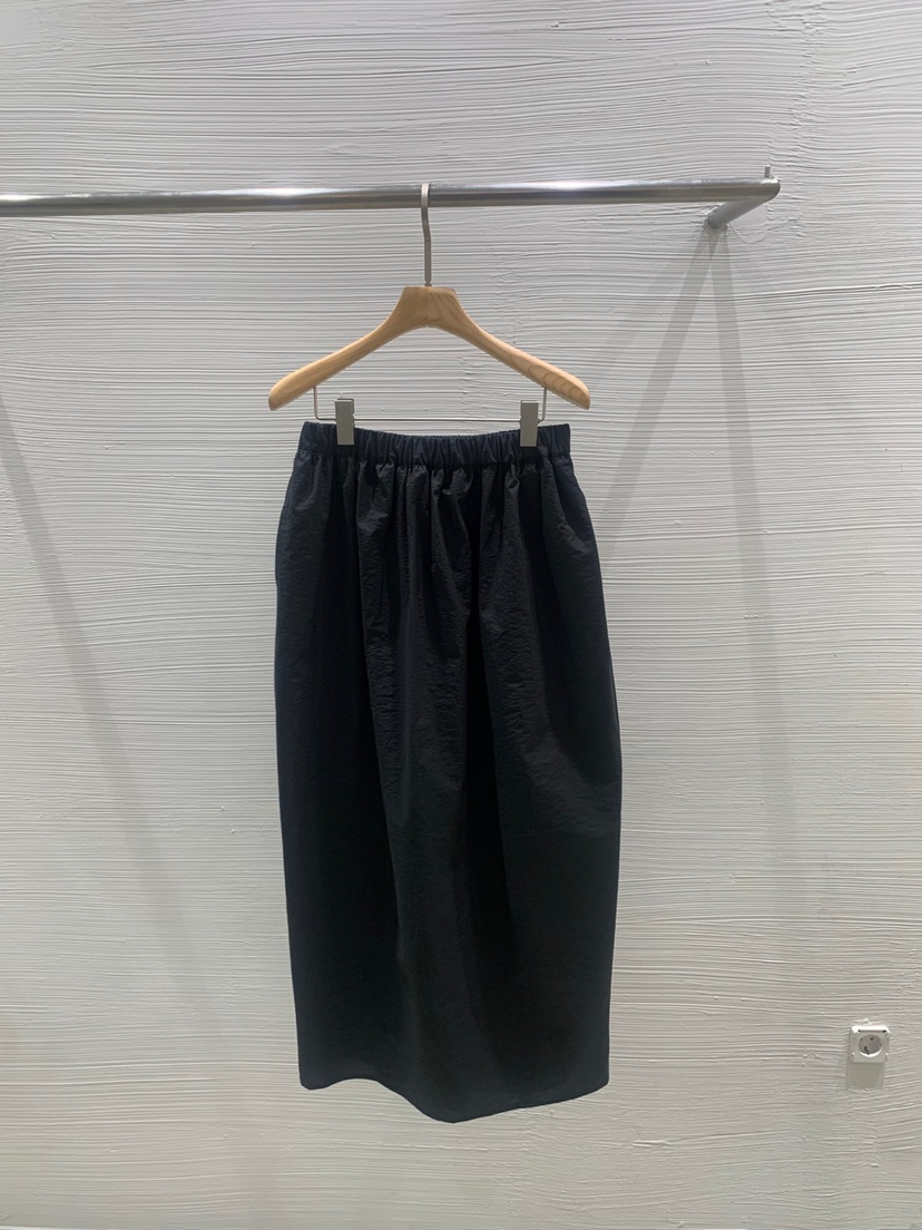 LUCY SALON韓國直郵㊣女裝新款推薦熱賣25春夏人氣時尚長裙LUCY SALON長裙圖色3