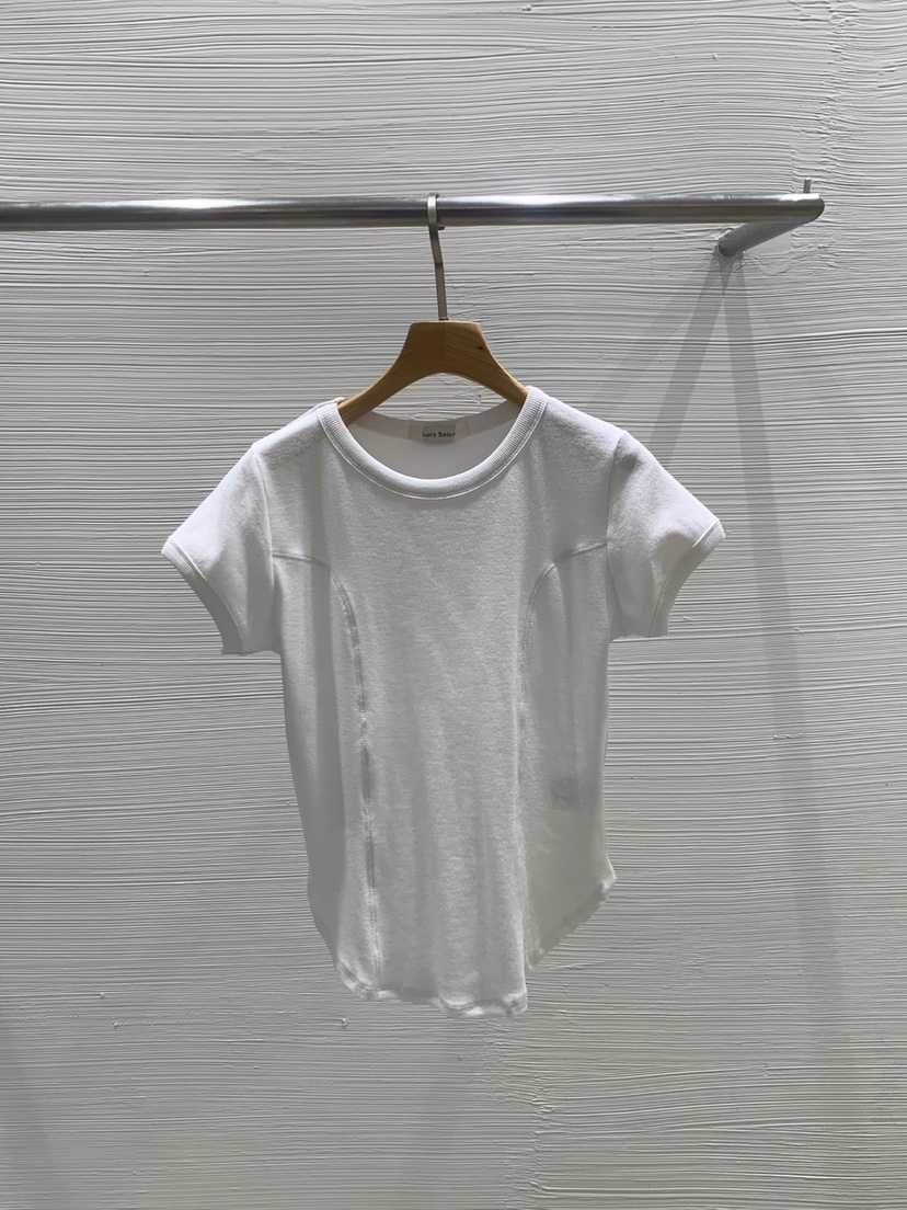 LUCY SALON韓國直郵㊣東大門實拍女裝新品休閑人氣時尚T恤LUCY SALONT恤圖色1