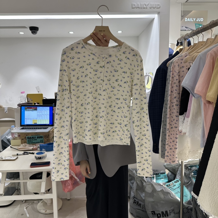 DAILYJUD韓國㊣直郵東大門代購女裝新款推薦熱賣時尚長袖T恤CONNAUGHT長袖T恤圖色1