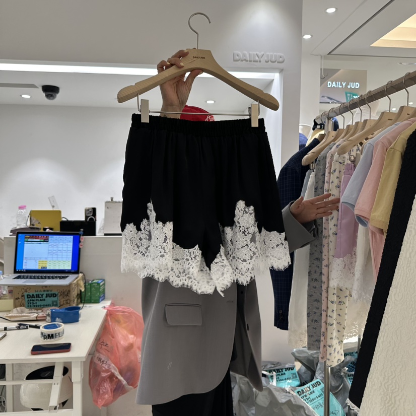 DAILYJUD韓國直郵㊣女裝新款推薦時尚熱賣25春夏休閑短褲蕾絲DAILY JUD短褲圖色3