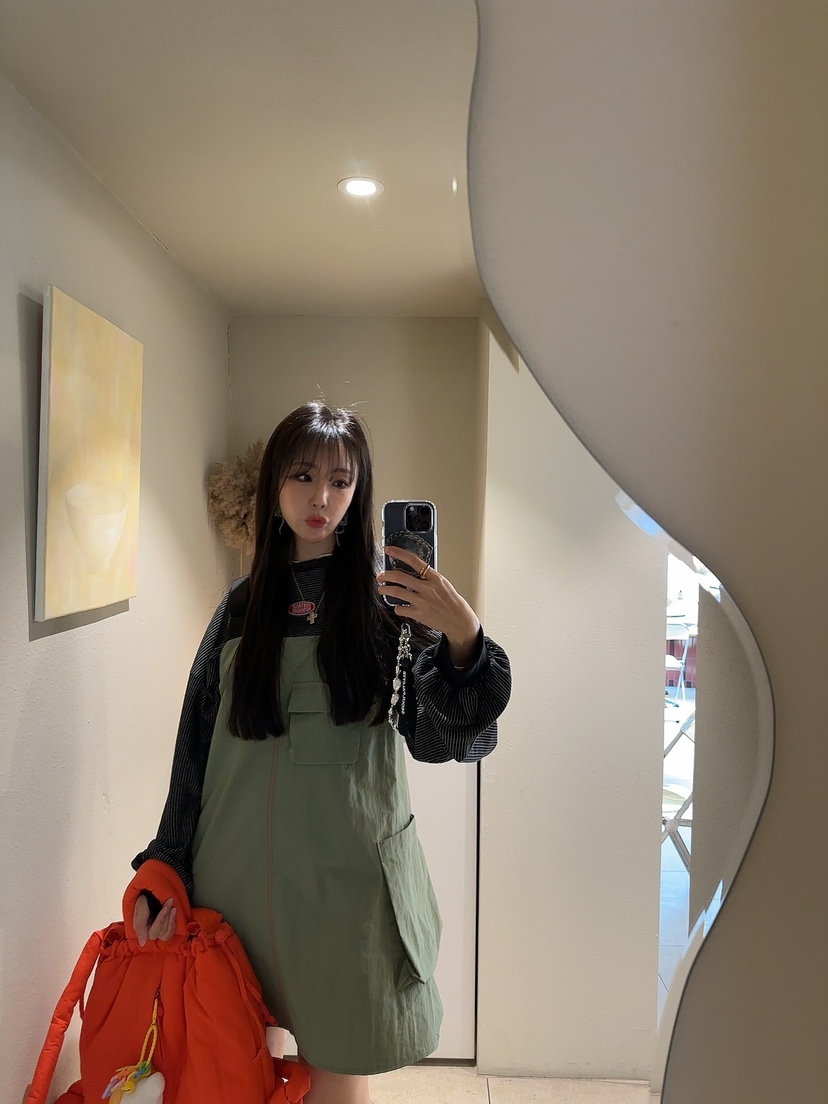 PALETTE-Q東大門直郵女士新款真品時尚推薦人氣長袖T恤短款PALETTE長袖T恤