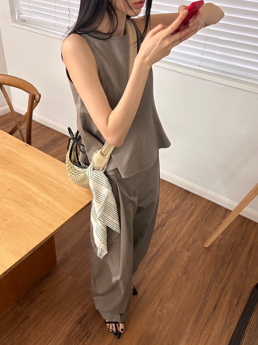 ME MO東大門直郵女裝新款25春夏職業推薦真品熱賣吊帶背心ME MO吊帶/背心